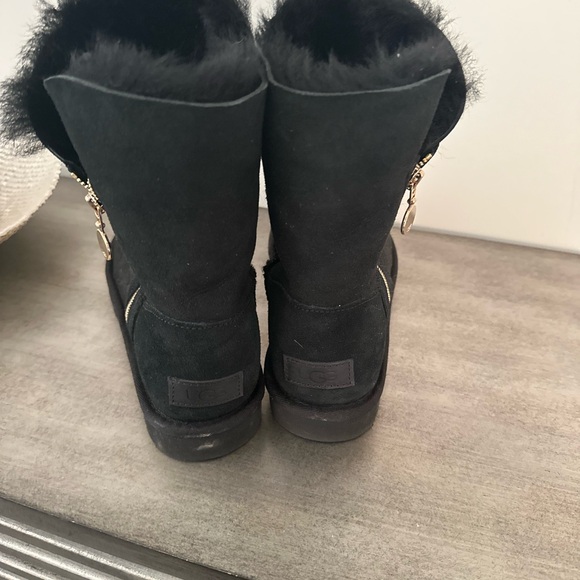 Ugh bailey short boots - Picture 5 of 7